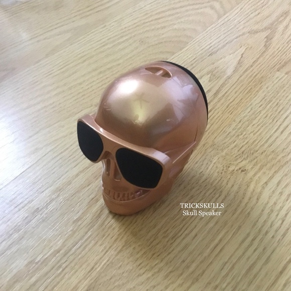 Skull Speaker Bluetooth USD TF Card Enhanced Bass Portable Wireless Speaker Gold - Picture 4 of 13